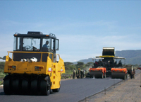 坦桑尼亚105项目路面施工