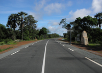 几内亚115公里沥青路抵达塞内加尔边境
